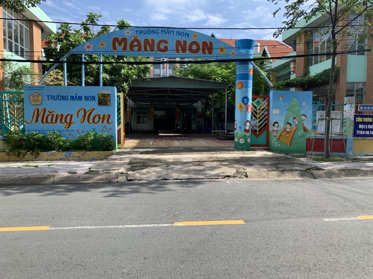 Thông báo về việc tuyển sinh năm học 2021-2022